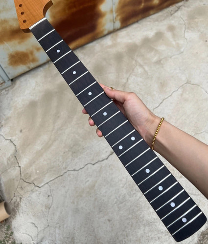 Big headstock 21fret roasted - big,