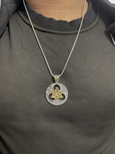 Celtic Knot Round Amulet