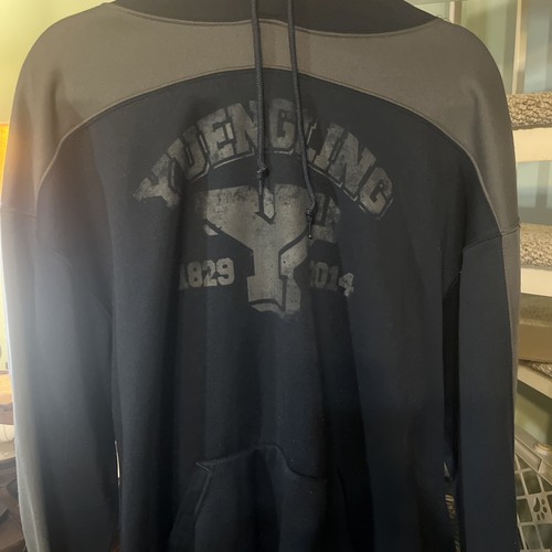 Yuengling beer blue gray - blue,