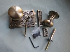 Rustic door rim lock knob