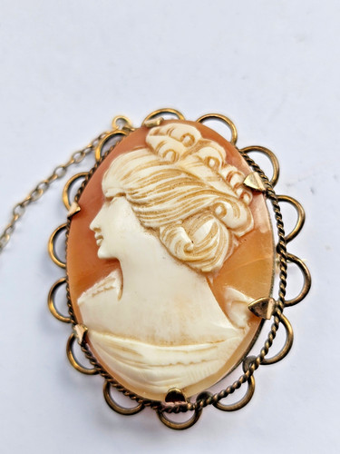 Vintage 9ct rolled - gold, cameo
