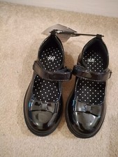 Girls school shoes from H&M