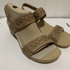 Clarks Bendables Women’s Tan