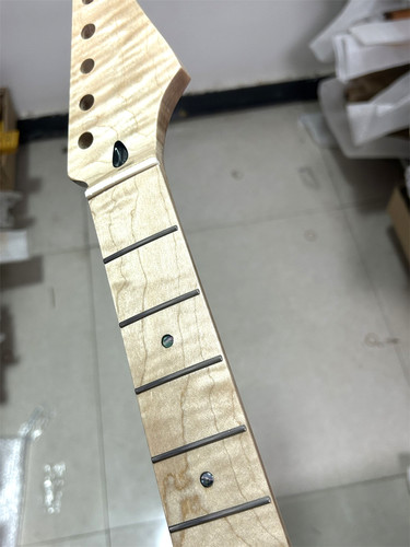 Aaaa gloss 22fret flame - gloss,