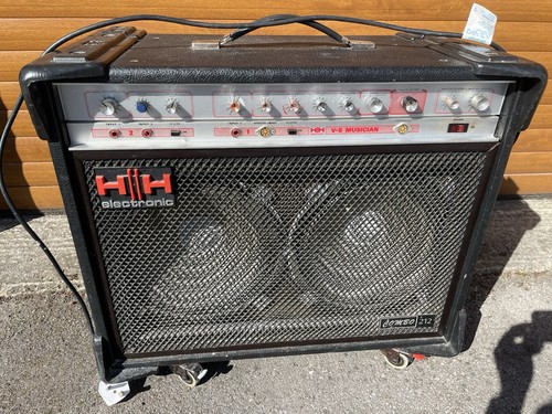Vintage musician reverb - vintage, vs