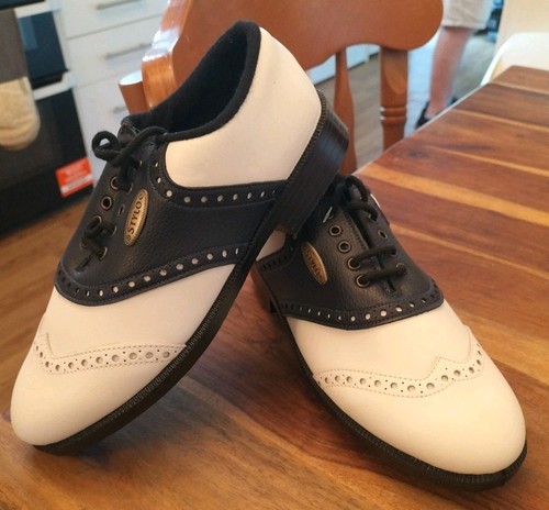Gorgeous stylo black white - &,