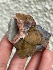 Baryte calcite and hematite - baryte,