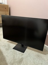 Samsung 32” 4K Ultra HD M7 LCD VA Home /Office Smart PC Monitor TV - S32AM700UU