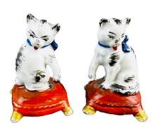 Chelsea Pottery  Antique Cats On Cushion Porcelain Anchor Mark Pair