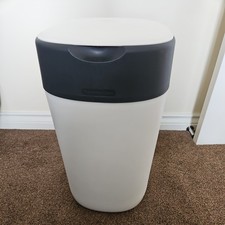 Tommee Tippee White Twist and Click Advanced Nappy Bin