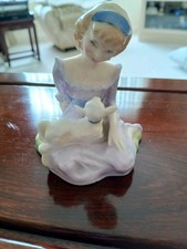 " MARY HAD A LITTLE LAMB" ROYAL DOULTON FIGURINE HN NO 2048