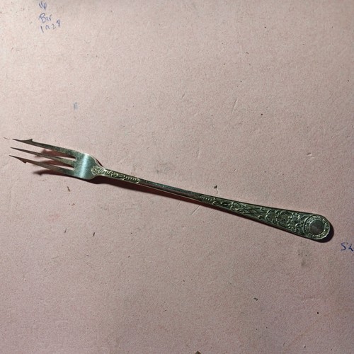 Silver plate trident pickle - trident,