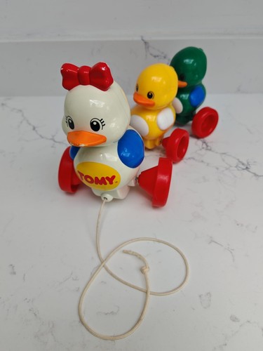 Vintage tomy pull along duck - pull,