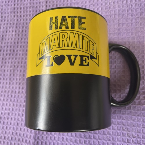 Marmite mug black yellow love - black,