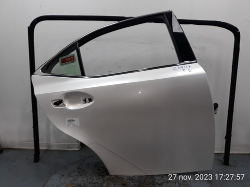 6700353070 rear right door - right,