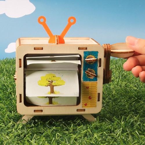 Diy hand cranked animation - cranked,