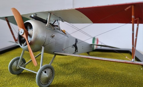 Built painted 1 - painted., scale