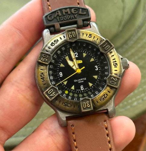 Genuine vinatge camel trophy - genuine,