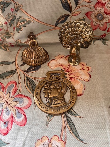 Brass bundle peacock - brass, peacock/