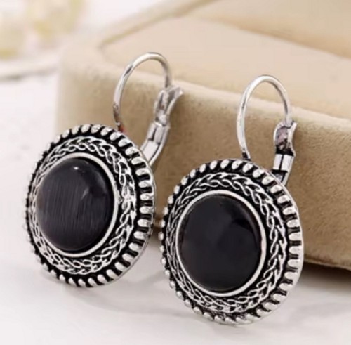 Round black silver opal - round,