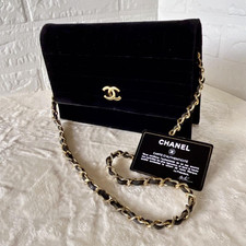 CHANEL Mademoiselle Shoulder