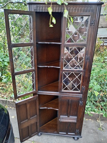 Lovely vintage small oak - lovely,