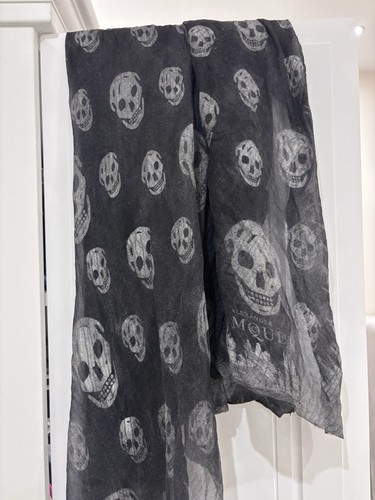 Alexander mcqueen skull scarf - mcqueen,