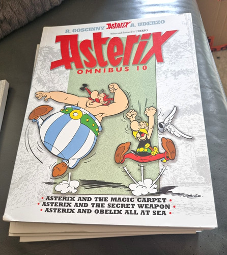 Asterix omnibus comic - 10,