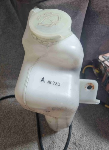 Mx5 windscreen washer bottle - mx5, &