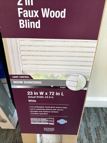 Faux wood blind 23w x - in.,