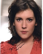 MELANIE LYNSKEY SIGNED PHOTO