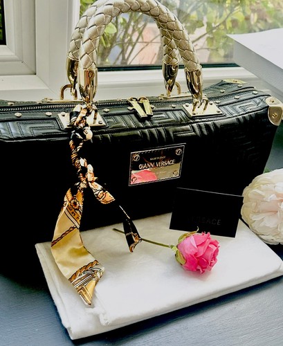 Authentic gianni versace - authentic,