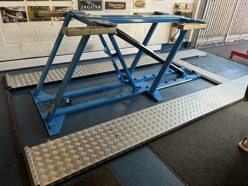 Hydraulic car lift - car,