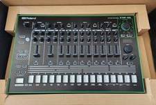 Roland TR-8 Rhythm Performer -