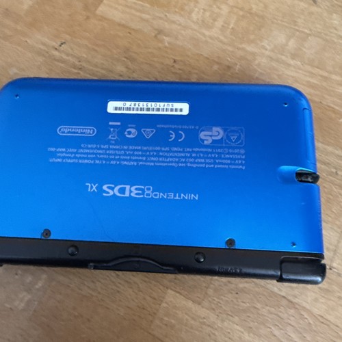 Nitendo 3ds blue with - nitendo,
