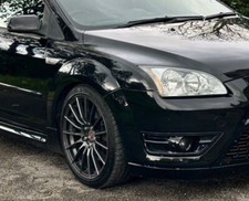 FORD FOCUS ST 2005 - 2007 O/S (RIGHT) FRONT WING PAINTED PANTHER BLACK - NEW