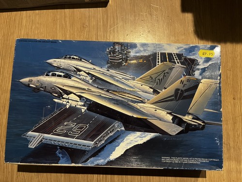 Fujimi scale grumman - fujimi,