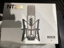 Rode NT2-A Studio Kit SM6 Mount, Large-Diaphragm Condenser Microphone