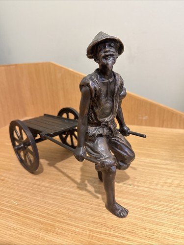 Bronze chinese man - c,