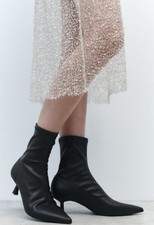 ZARA KITTEN HEEL ANKLE BOOTS