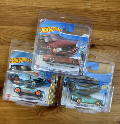 Hot wheels car lot 3x - 1:64, 3-car