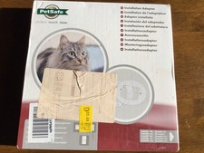 PETSAFE EASY TO INSTALL MICROCHIP CAT FLAP INSTALLATION ADAPTOR WINDOW WALL DOOR