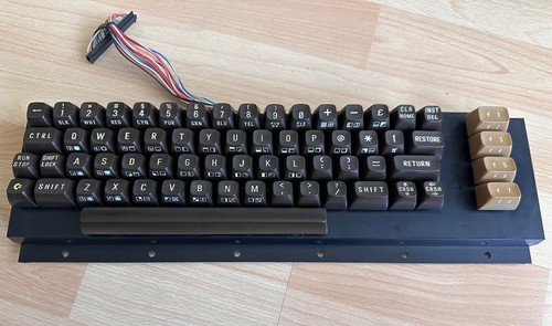 Commodore vic keyboard - 20, /