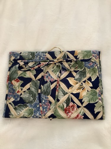 Fold over jewelry - over, organizer