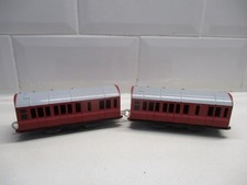 tomy trackmaster thomas the tank engine train set 2 red express coaches