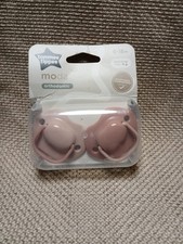 2 x Tommee Tippee Moda Orthodontic Soothers Baby Dummies 6 - 18 Months (A)