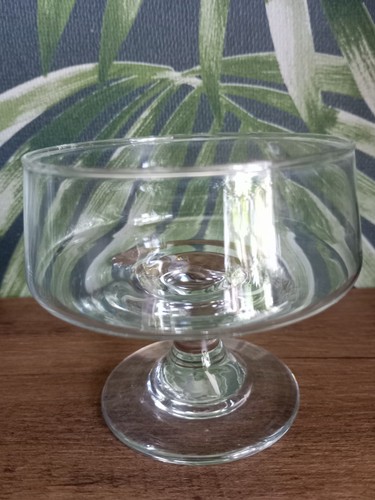 Set glass dessert dishes - of, 4