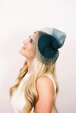 New Fascinator Women's Large