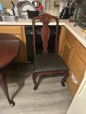 Table Chairs And Extra Leaf