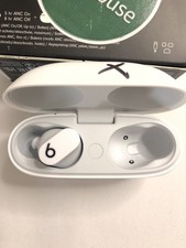 FAULTY Beats Studio Buds And Case WHITE - Only one Bud - Parts only